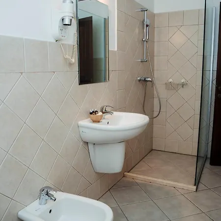 Piazzetta 3*